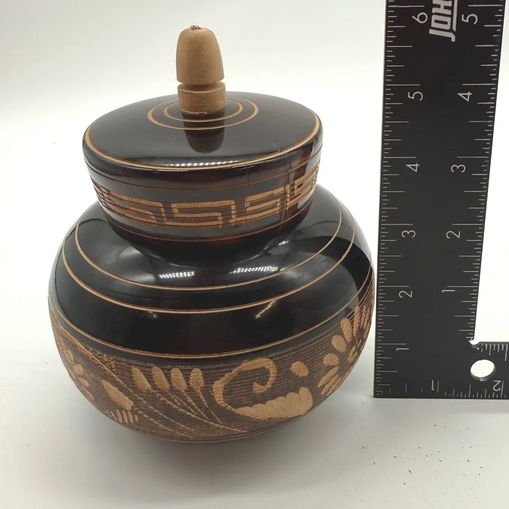 Carved Wood Trinket Box Round Lidded Jar with Knob Unique‎ Pattern-scratch